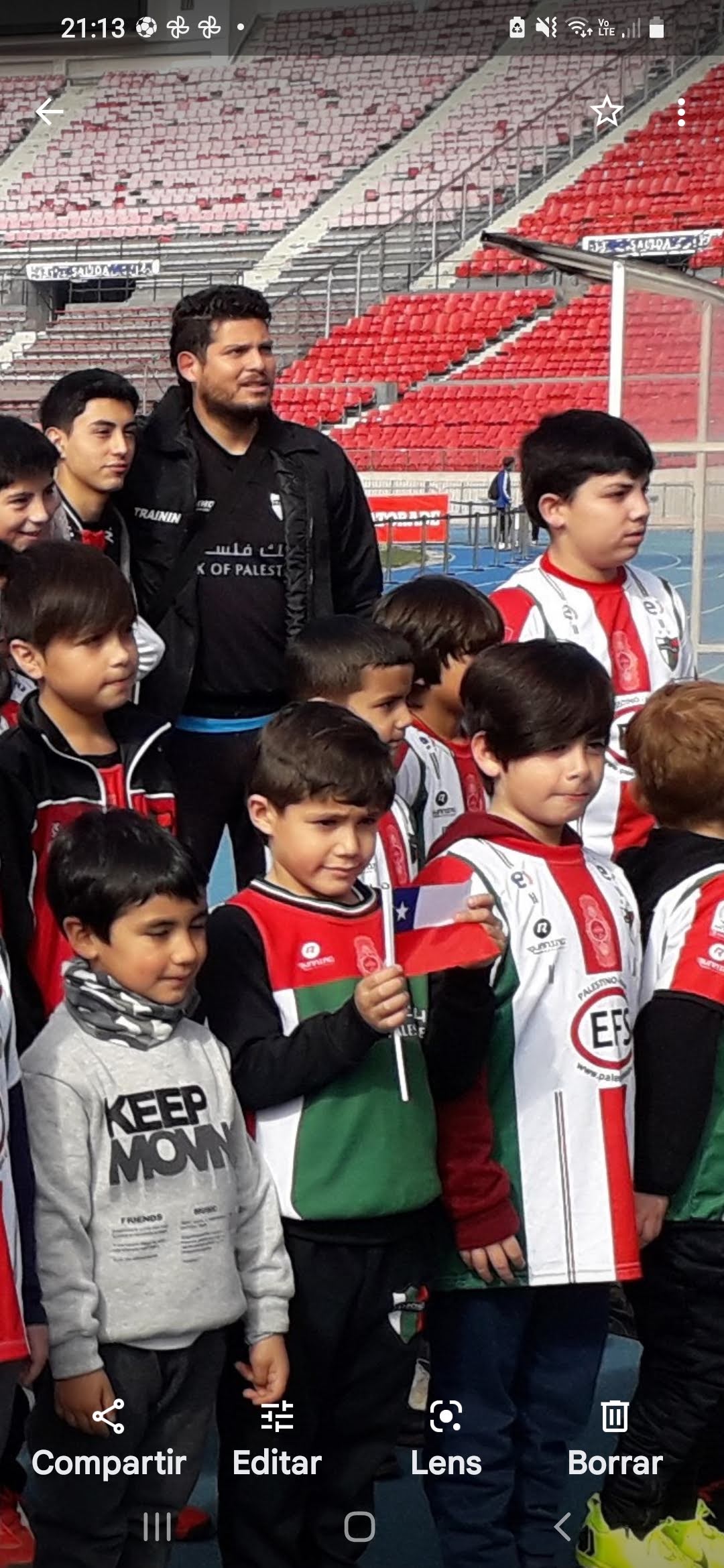 Screenshot_20220813-211306_Photos